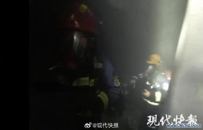 连云港消防回应火灾母女坠楼：为什么没立即救人？为什么没铺气垫架云梯？
